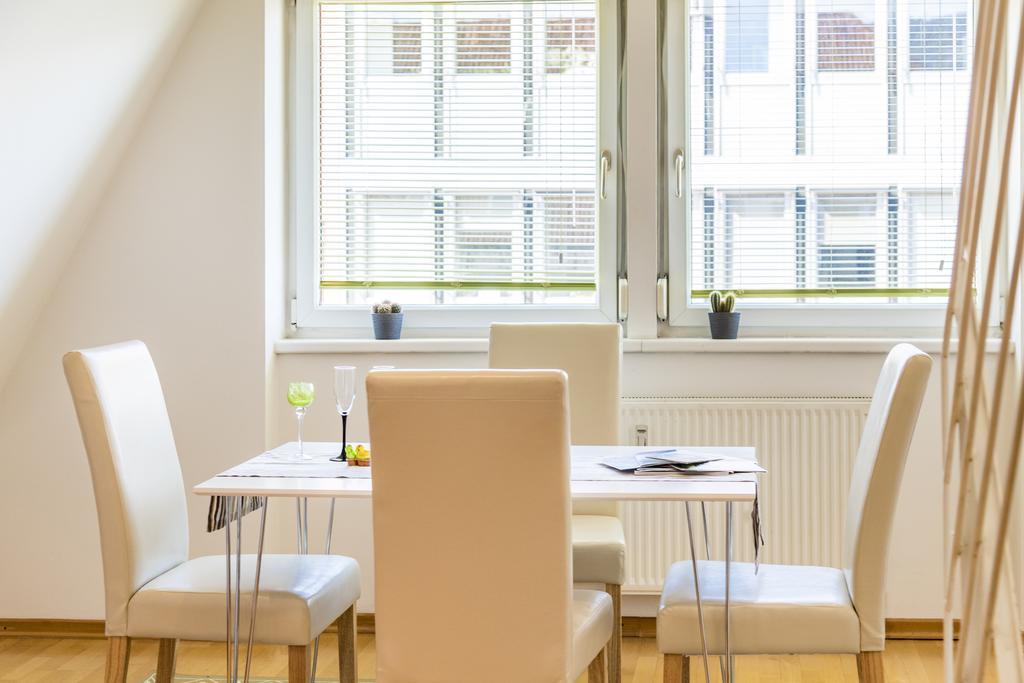 Maisonette Apartment Am Bahnhof - Adults Only Innsbruck Kültér fotó