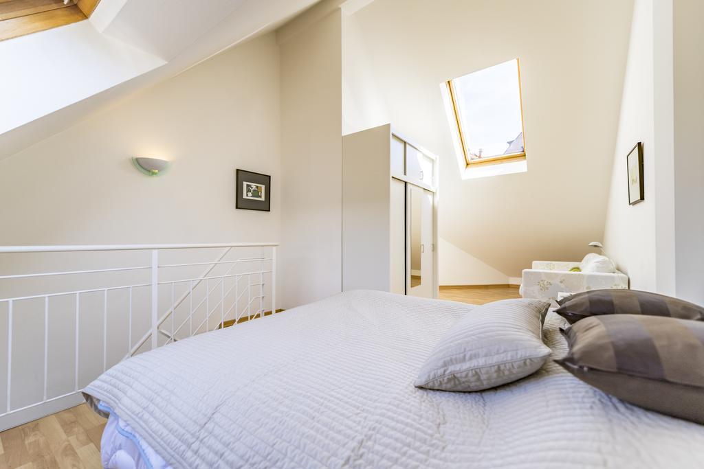 Maisonette Apartment Am Bahnhof - Adults Only Innsbruck Kültér fotó