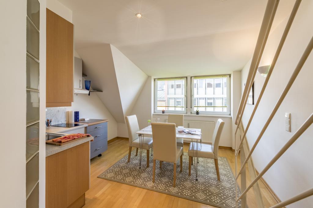 Maisonette Apartment Am Bahnhof - Adults Only Innsbruck Kültér fotó