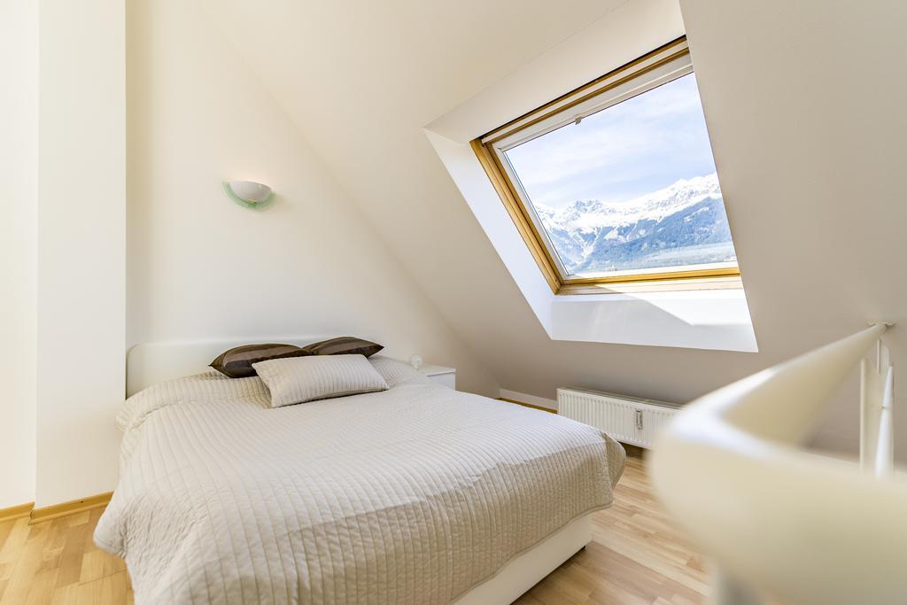 Maisonette Apartment Am Bahnhof - Adults Only Innsbruck Kültér fotó
