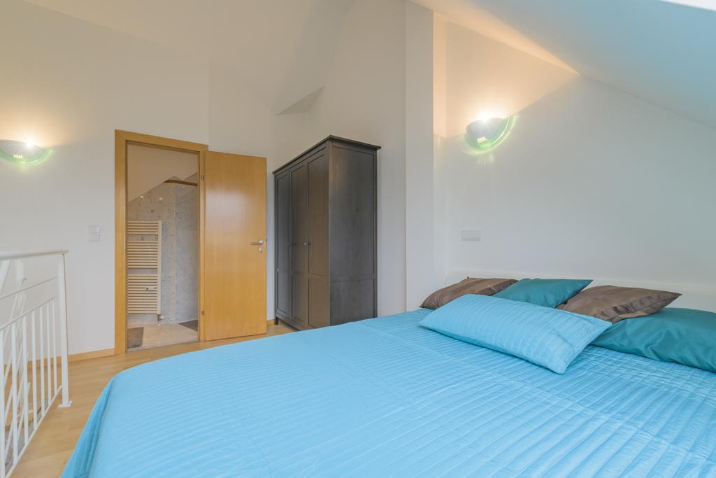 Maisonette Apartment Am Bahnhof - Adults Only Innsbruck Kültér fotó
