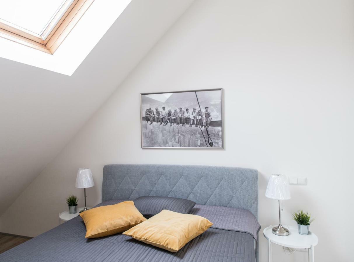 Maisonette Apartment Am Bahnhof - Adults Only Innsbruck Kültér fotó