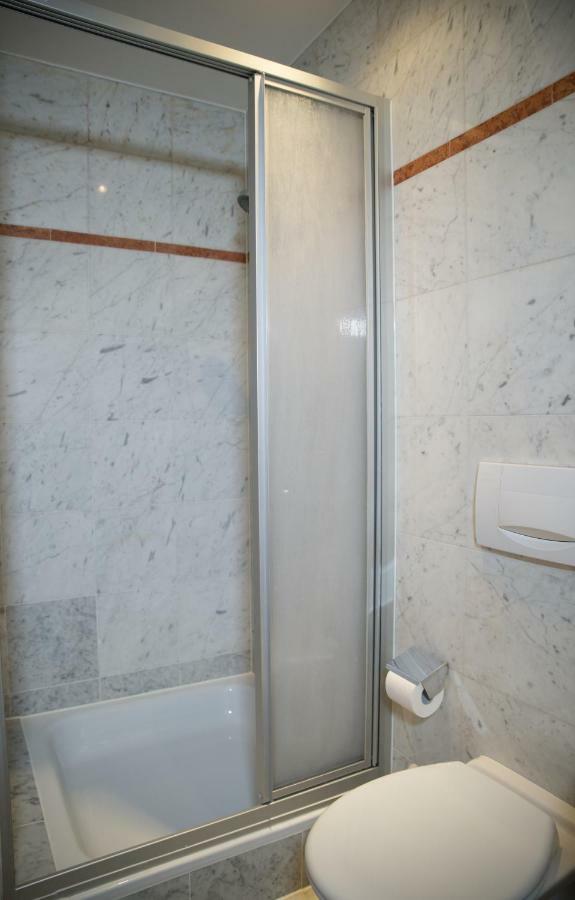 Maisonette Apartment Am Bahnhof - Adults Only Innsbruck Kültér fotó