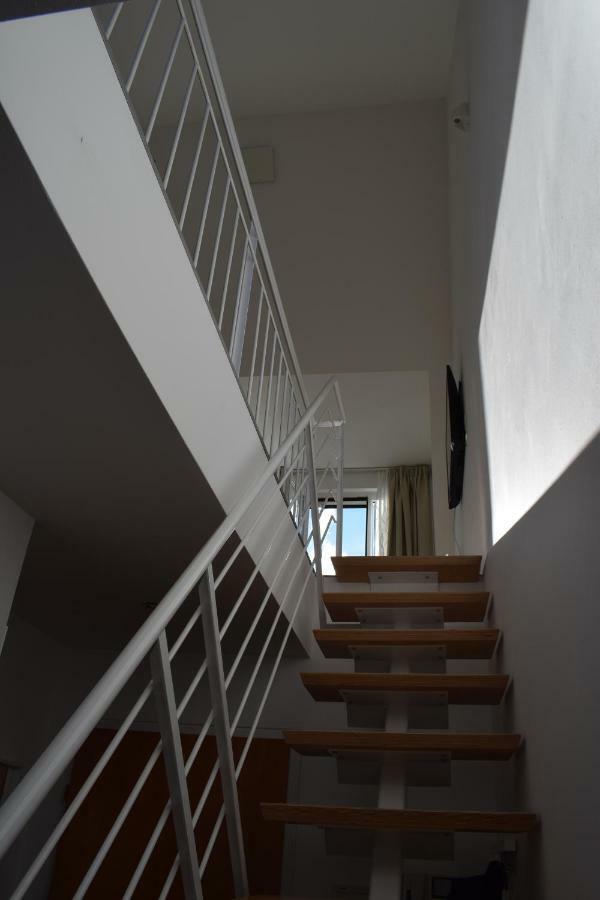 Maisonette Apartment Am Bahnhof - Adults Only Innsbruck Kültér fotó