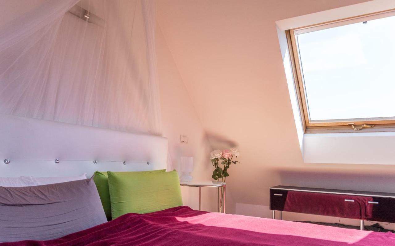 Maisonette Apartment Am Bahnhof - Adults Only Innsbruck Kültér fotó