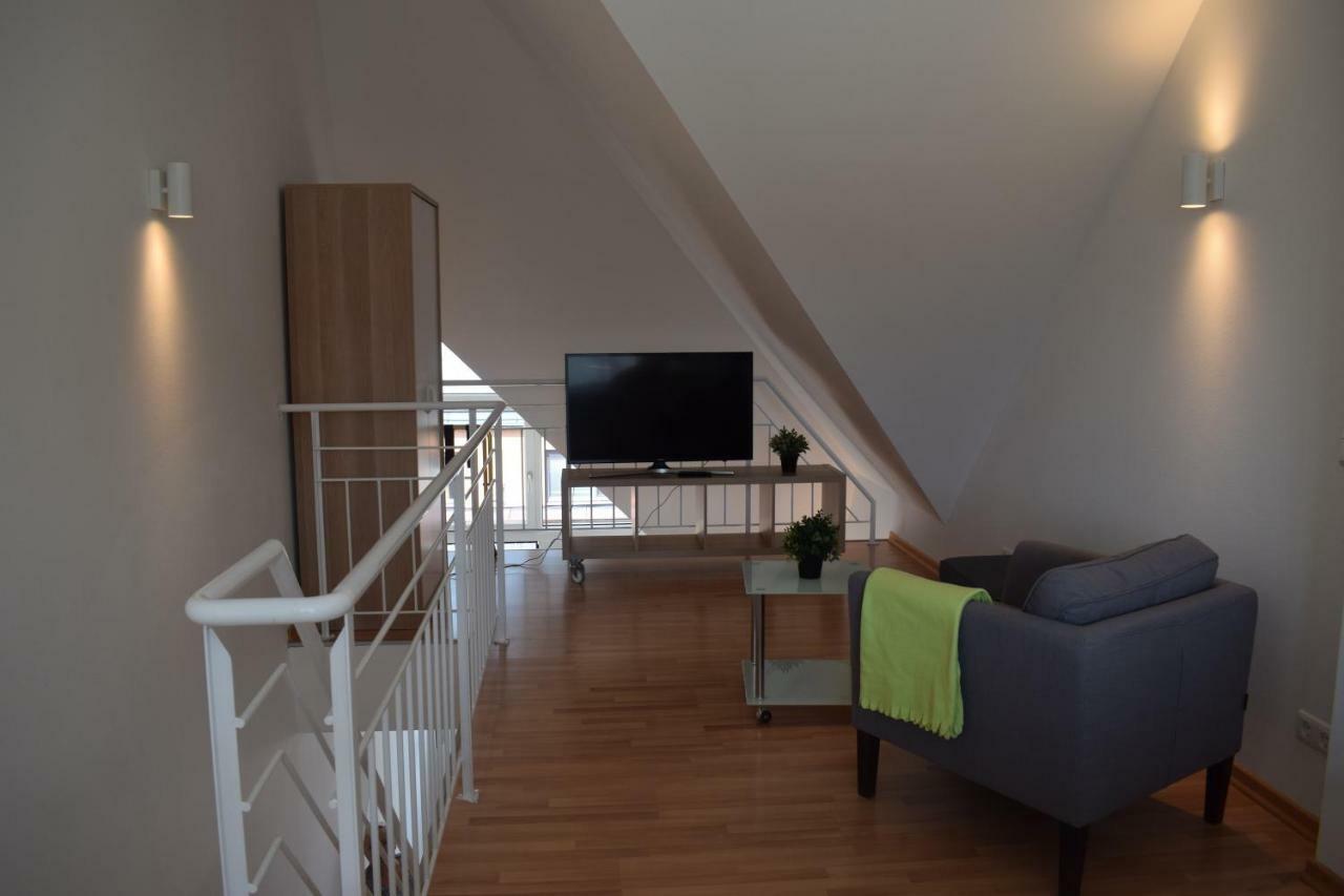 Maisonette Apartment Am Bahnhof - Adults Only Innsbruck Kültér fotó